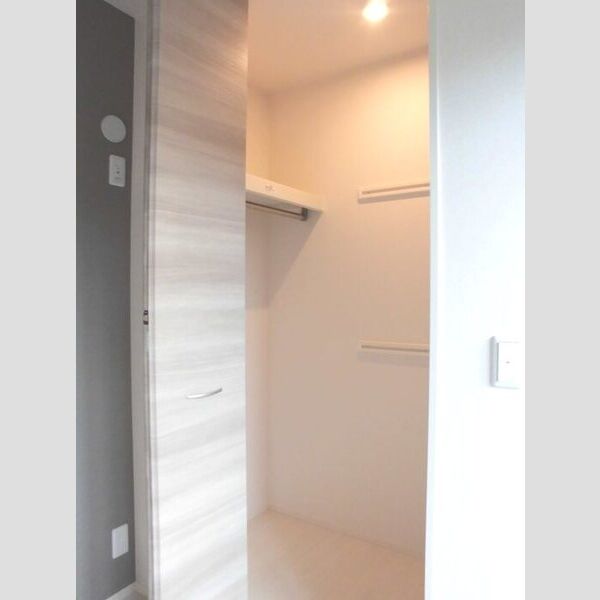 収納 (ウォークインクローゼット)