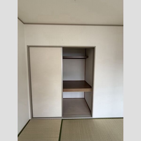 収納 (押入(和室))