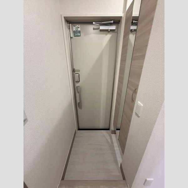 玄関 (玄関)