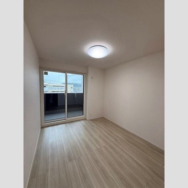 その他 (洋室6帖)
