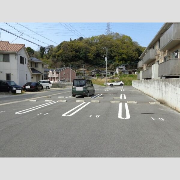 駐車場 (駐車場)