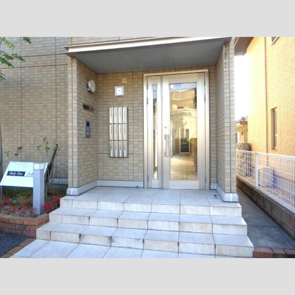 エントランス (エントランス)