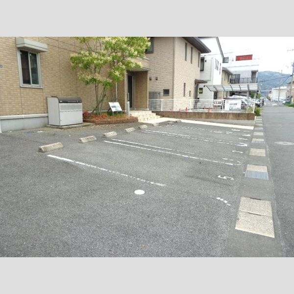 駐車場 (駐車場)