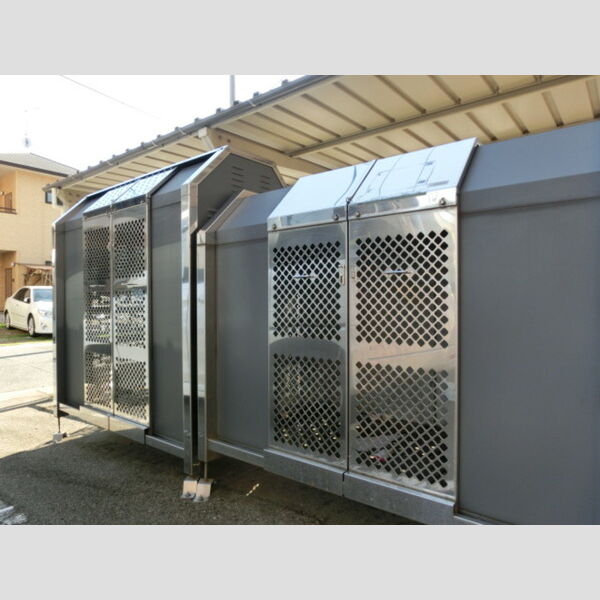 現地周辺 (ゴミステーション)