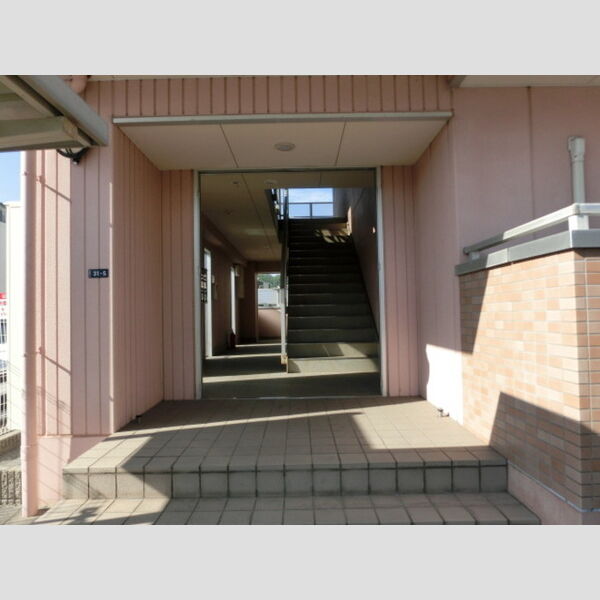 エントランス (エントランス)