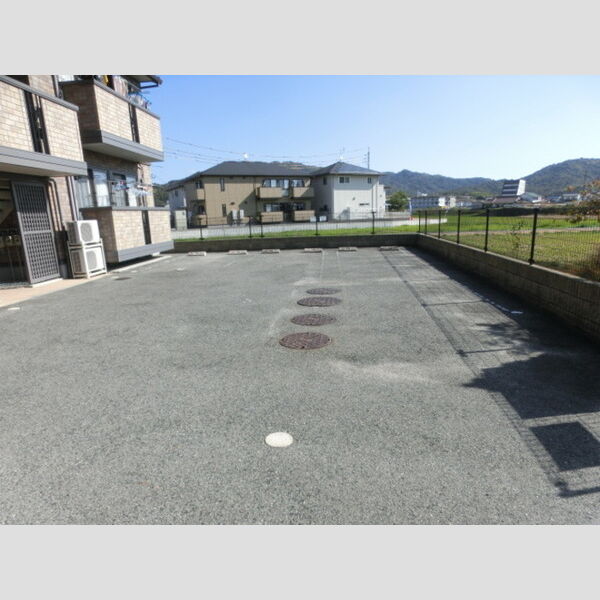 駐車場 (駐車場)