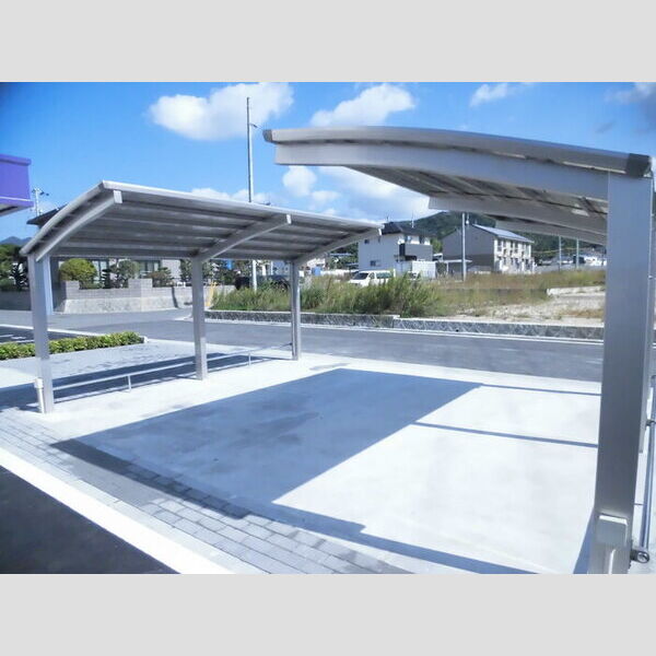 現地周辺 (駐輪場)