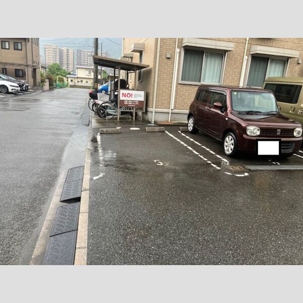 駐車場 (駐車場)
