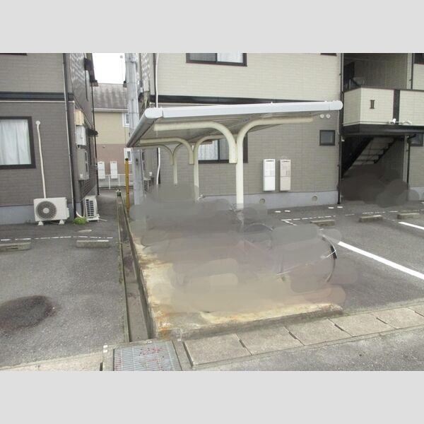 現地周辺 (駐輪場)