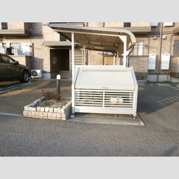 駐車場 (ゴミステーション)
