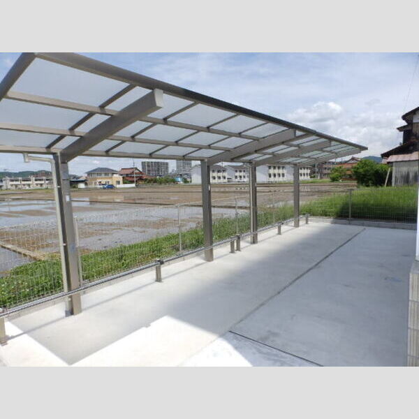 現地周辺 (駐輪場)