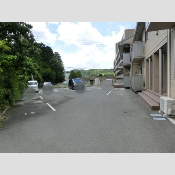 駐車場 (駐車場)