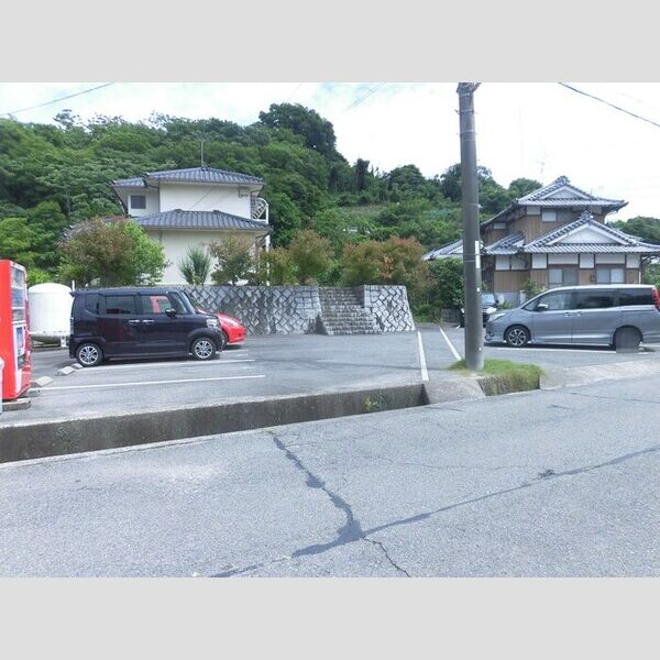 駐車場 (駐車場)