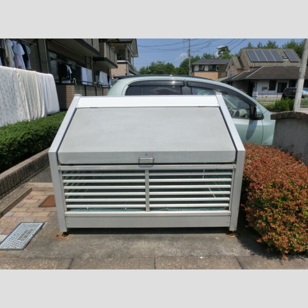 現地周辺 (ゴミステーション)