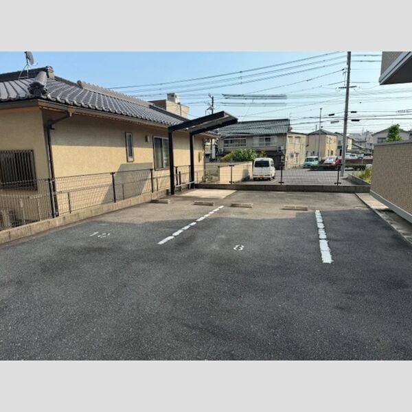 駐車場 (駐車場)