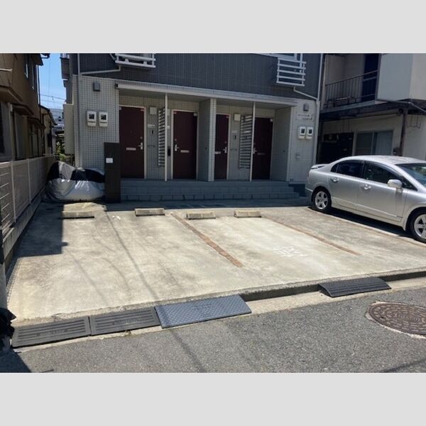 駐車場 (駐車場)