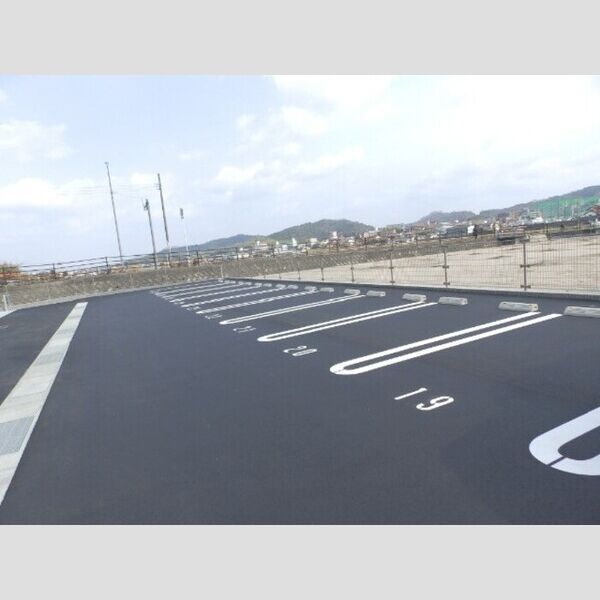 駐車場 (駐車場)