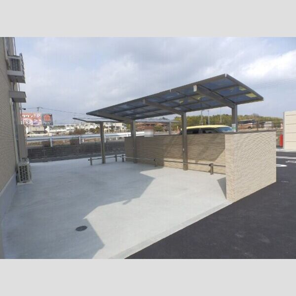 駐車場 (駐輪場)