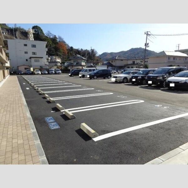 駐車場 (駐車場)