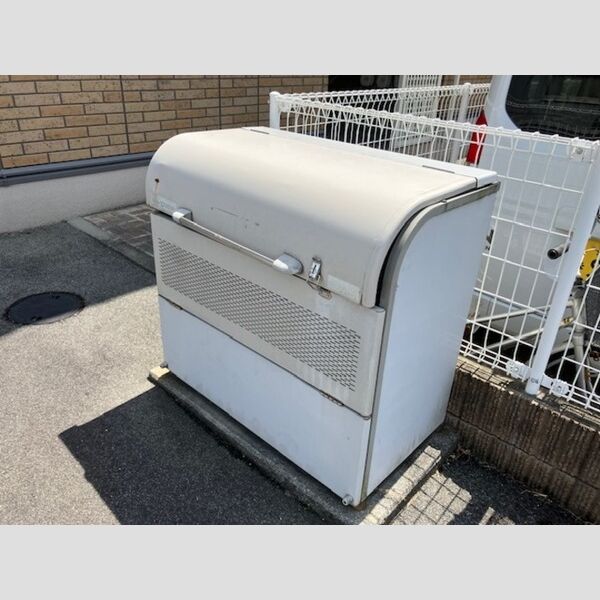 現地周辺 (ゴミステーション)