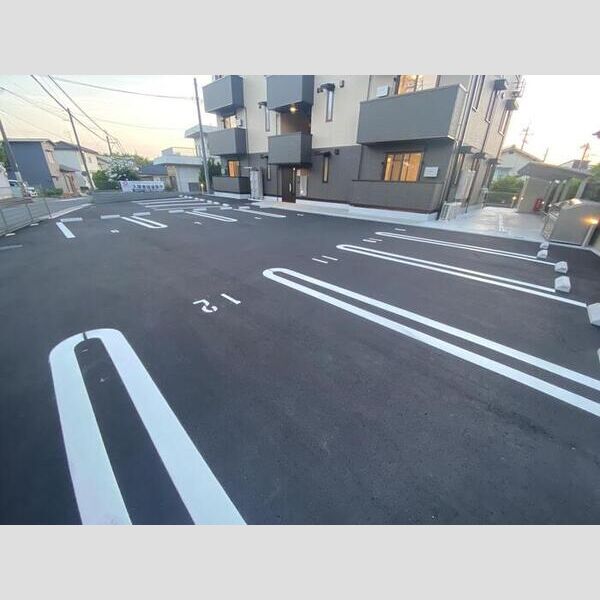 駐車場 (駐車場)