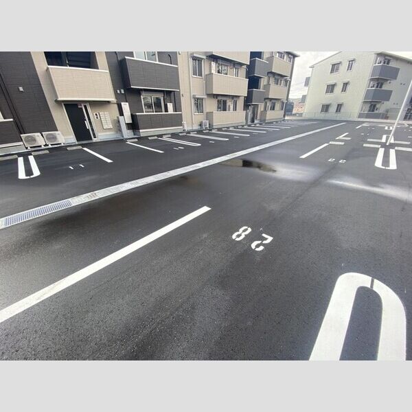 駐車場 (駐車場)