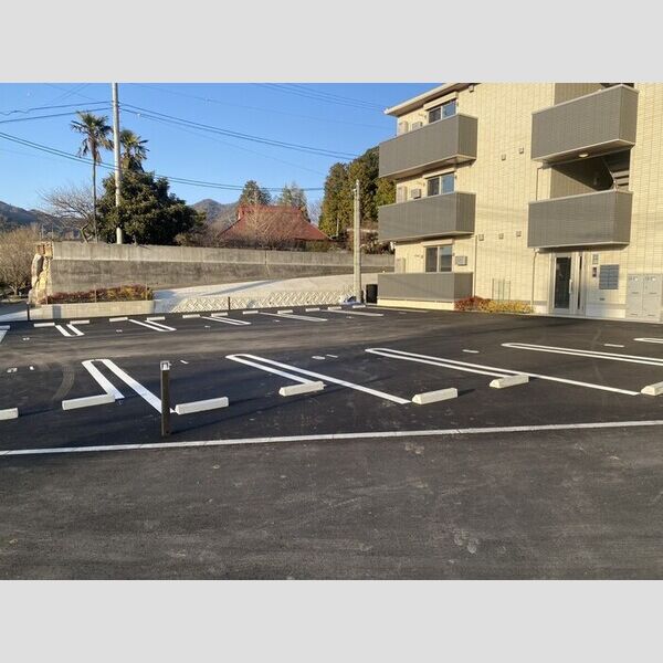 駐車場 (駐車場)