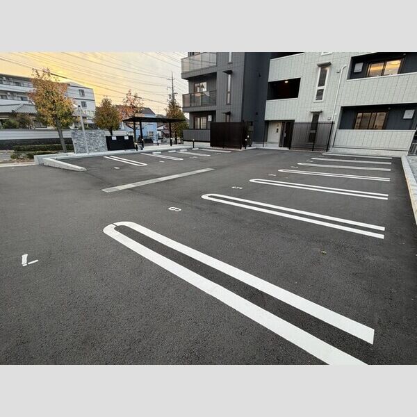 駐車場 (駐車場)