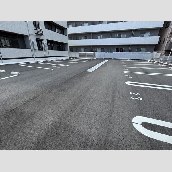 駐車場 (駐車場)