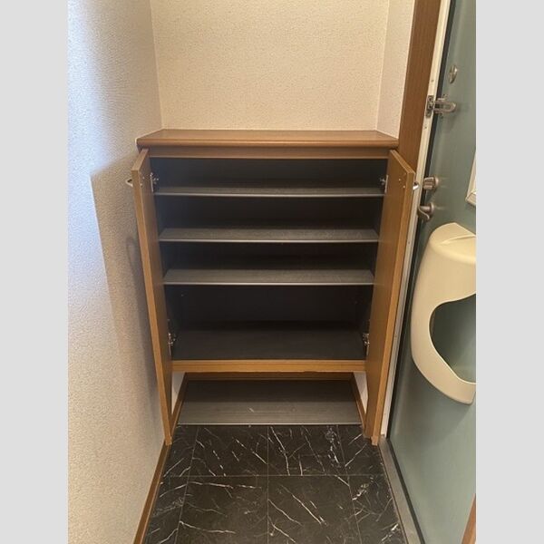 玄関 (靴箱)