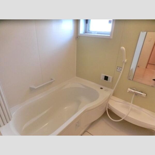 バス (浴室換気乾燥機付き)