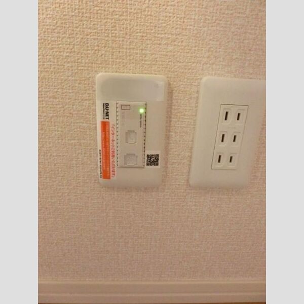 その他 (インターネット接続(Wi-Fi利用可))