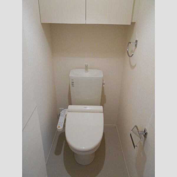 トイレ (温水洗浄暖房便座)