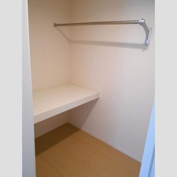 収納 (ウォークインクローゼット)