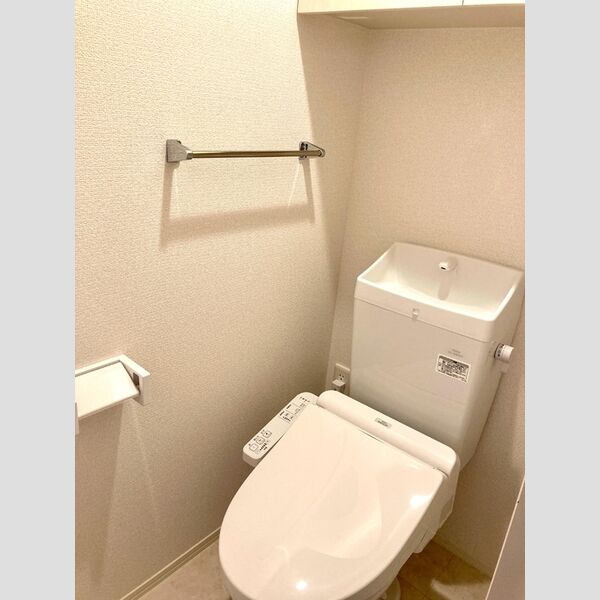 トイレ (トイレ(温水洗浄暖房便座))