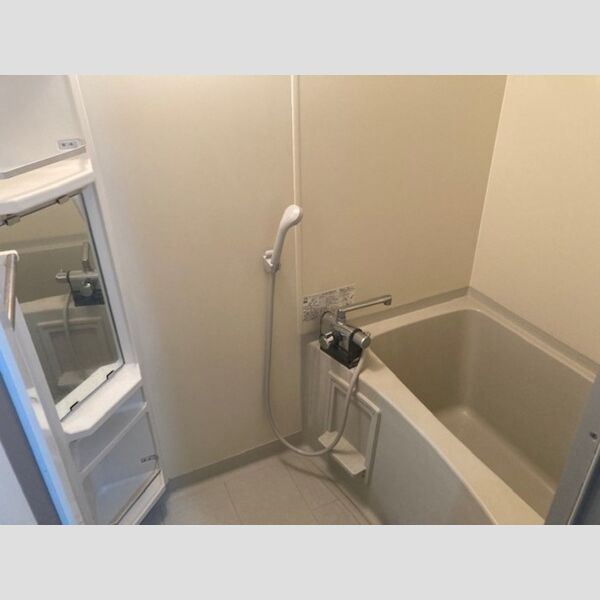 バス (浴室)