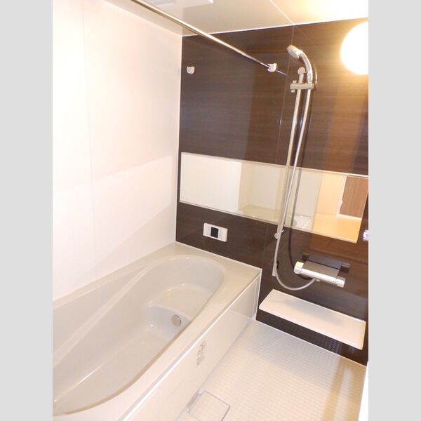 バス (浴室(浴室換気乾燥機・追い焚き給湯))