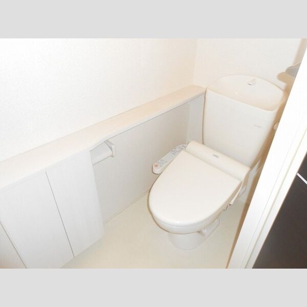 トイレ (トイレ【温水洗浄暖房便座】)