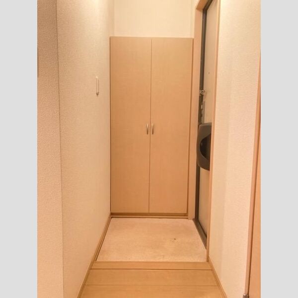 玄関 (玄関)