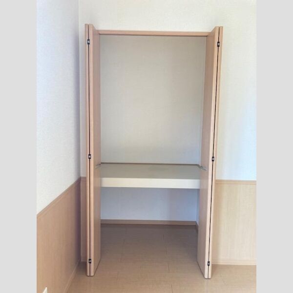 収納 (物入)