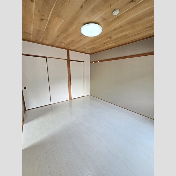 その他 (洋室)