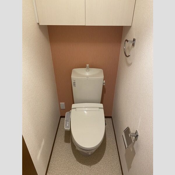 トイレ (温水洗浄暖房便座)