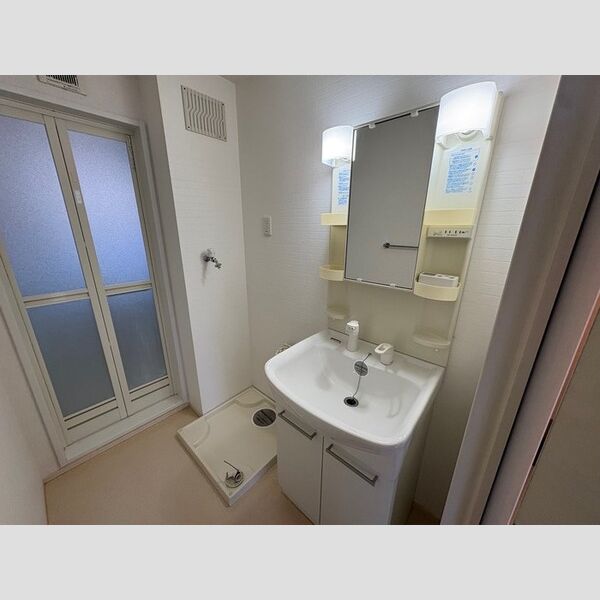 洗面所 (洗面室)