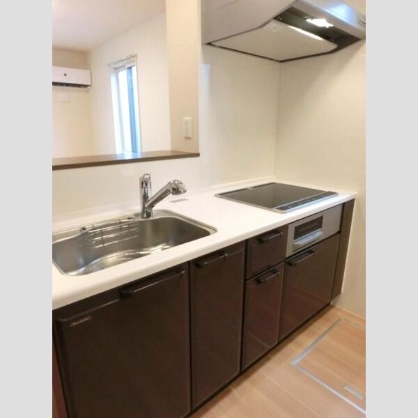 キッチン (対面システムキッチン(3口IHコンロ))