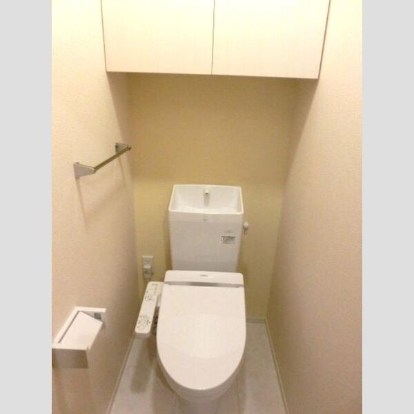 トイレ (温水洗浄暖房便座)