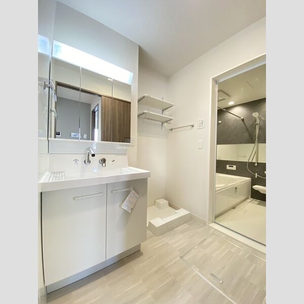 洗面所 (洗面室)