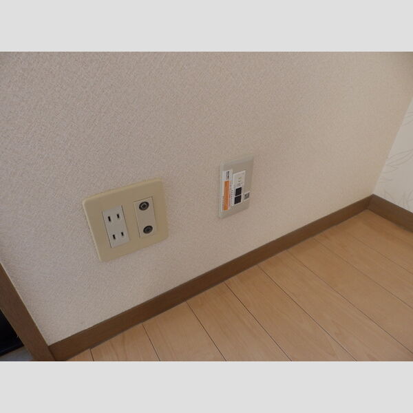 その他 (インターネット無料　WIFI付き)