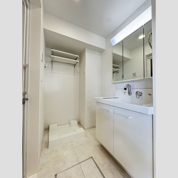 洗面所 (洗面室)