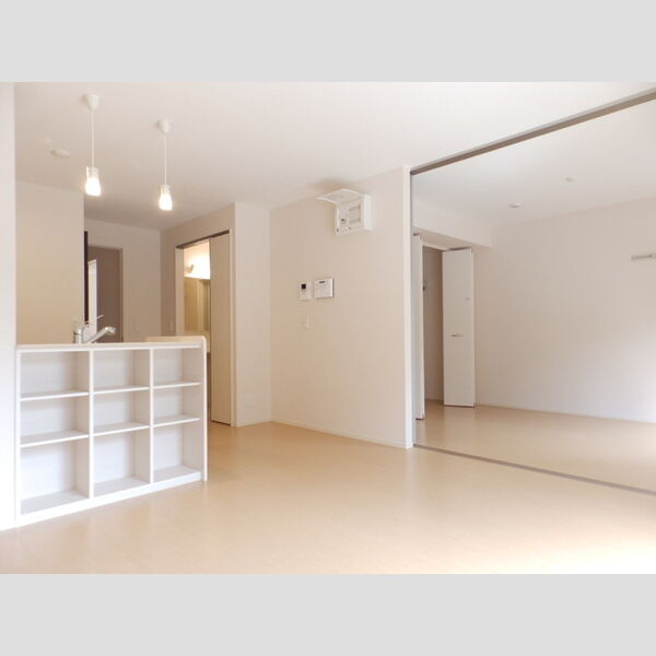 居室・リビング (LDK☆対面キッチン・エアコン・クローゼット☆)