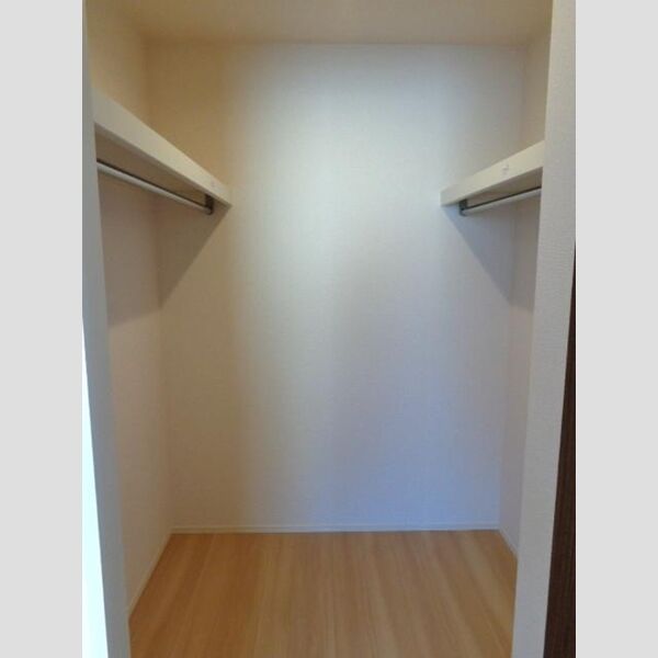 収納 (ウォークインクローゼット)